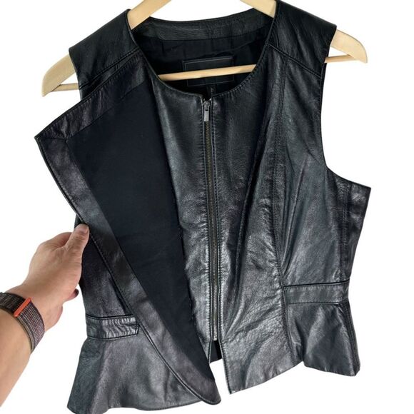 BCBG Max Azria Liu Black 100% Lamb Leather Zip Front Fitted Moto Vest Sz… - Picture 3 of 12